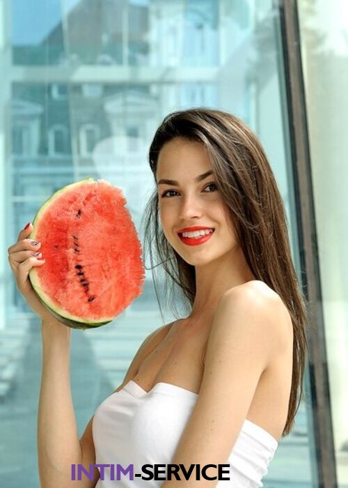 Нелли Нелли