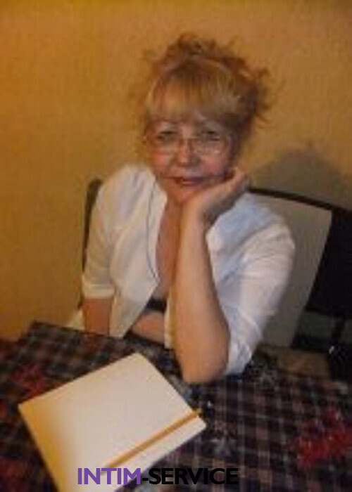 Елена Елена